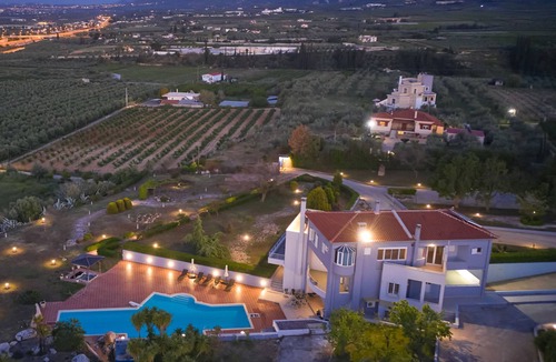 Vrahati Villa | Villa Dennis Euphoria Retreat