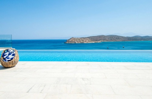 Plaka Villa | Villa Dimitra The New Eco Chic Destination