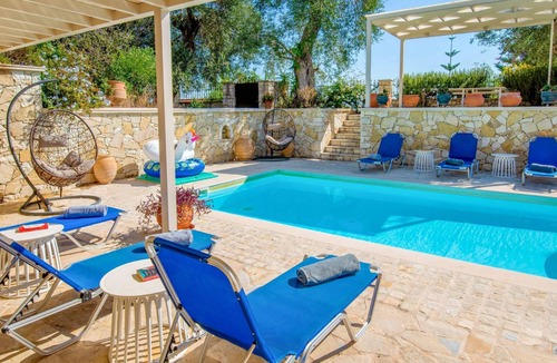 Koutsi Villa | Villa Divista in Paxi
