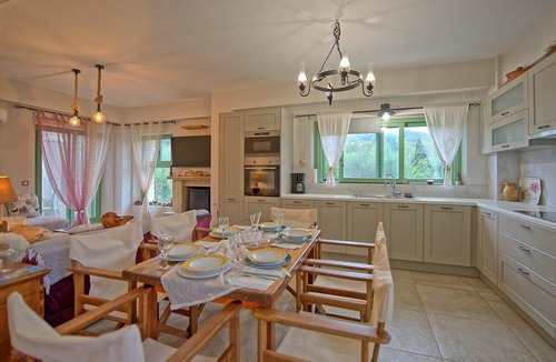 Almiros Beach Villa | Villa Elaia – Vacation villa with private pool in Corfu, Greece