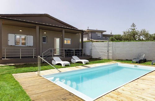 Kolymvari House | Villa Fyllo - Private Pool & Steps from the Beach