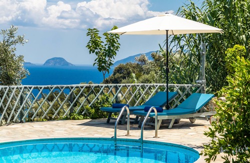 Xanthi Region Villa | Villa in Glossa With Private Pool and Views to Aegean
