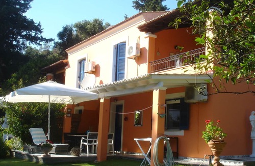 Skala Apartment | Villa in green nature, sand beach and mountains.