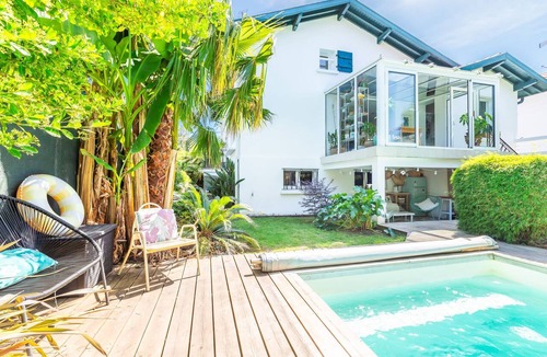 Biarritz Villa | Villa Jacaranda - maison familiale à 10 min plages