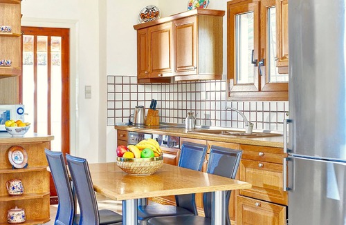 Karteros Villa | Villa Karteros with private swimming pool - Five Bedroom Villa, Sleeps 11