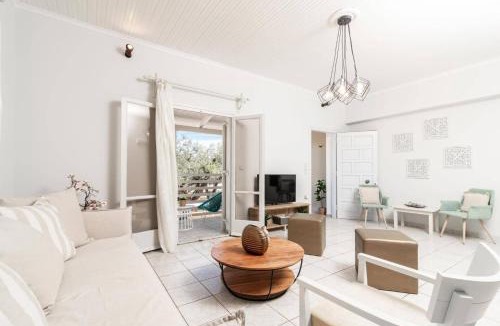 Drosia Villa | Villa La Onta by Villa Plus