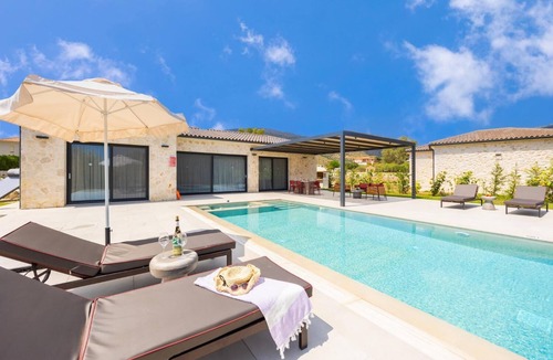 Kateleios Villa | Villa Lilia - Two Bedroom Villa, Sleeps 4