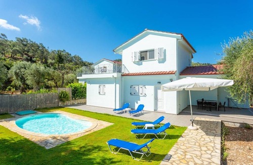 Longos Villa | Villa Mia: Private Pool, Walk to Beach, A/C, WiFi, Car Not Required