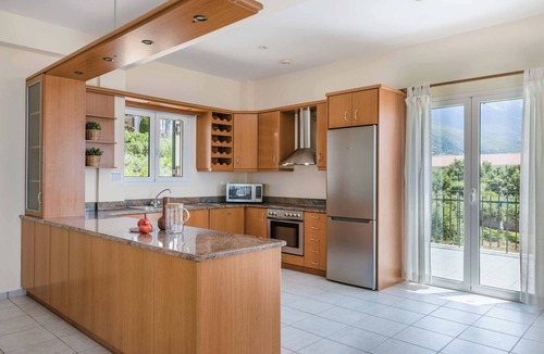 Vlachata Villa | Villa Mihas - Six Bedroom Villa, Sleeps 12