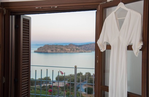 Elounda Villa | Villa Mirabello 3 bedroom villa - 200m from the beach