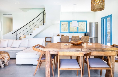 Kanalia Villa | Villa 'Myko By The Sea' with Sea View, Wi-Fi and Air Conditioning