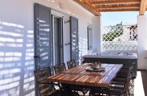 Adamas Villa | Villa Nelleas