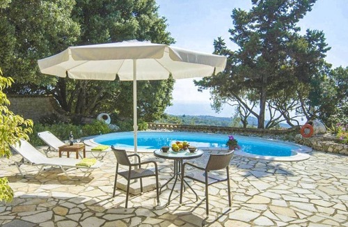 Ieromonachos Villa | Villa Nionios: Large Private Pool, Walk to Beach, Sea Views, A/C, WiFi