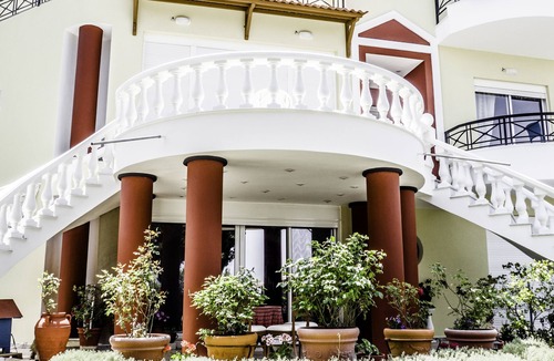 Katalagari Village Villa | Villa Odysseus at Katalagari