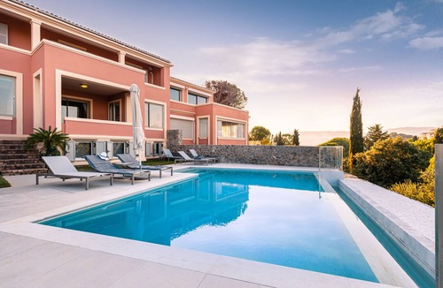 Limni Villa | Villa OMNIA - Kommeno bay private infinity pool