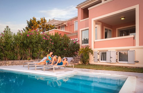 Limni Villa | Villa OMNIA - Kommeno bay private infinity pool