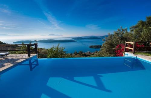 Perigiali Villa | Villa Pasithea - breathtaking seaviews, infinity pool, privacy, close to the beach
