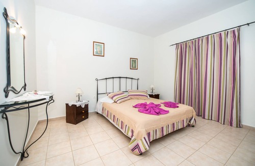 Porto Koukla Apartment | Villa Pounente One Bedroom Apartment 1