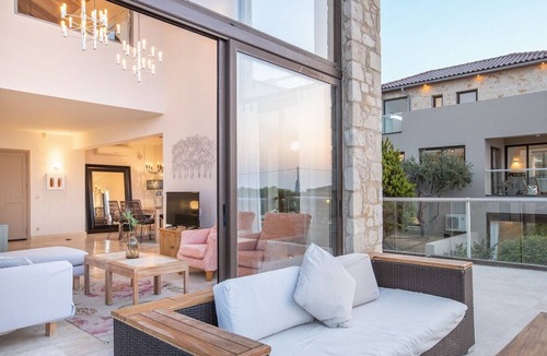 Stavros Villa | Villa Rey - Follow your luxury senses. Seafront