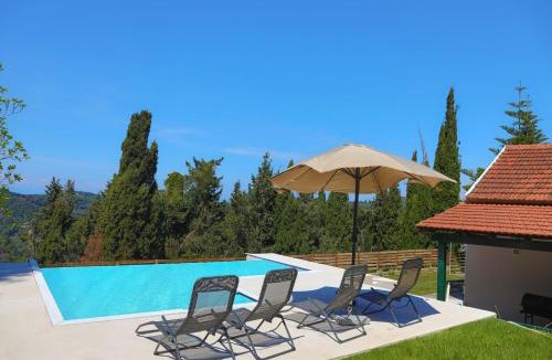 Magoulades Villa | Villa Serenita