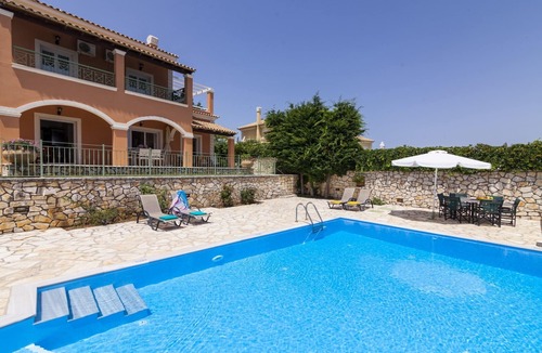 Agios Stefanos Avliotes Villa | Villa Serpa by Villa Plus