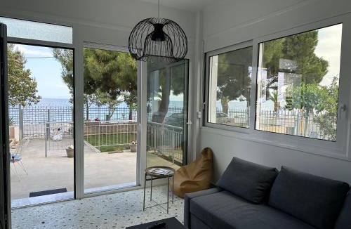 Agii Theodori House | Villa Sofia - Corinthia Beach