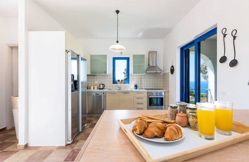 Kalathas Villa | Villa Sun in Kalathas with amazing sea view!