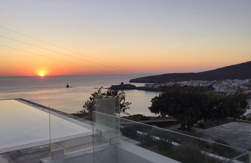 Steniai House | Villa with amazing sea view of the Agean sea and “chora”