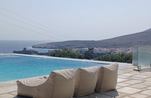 Steniai House | Villa with amazing sea view of the Agean sea and “chora”