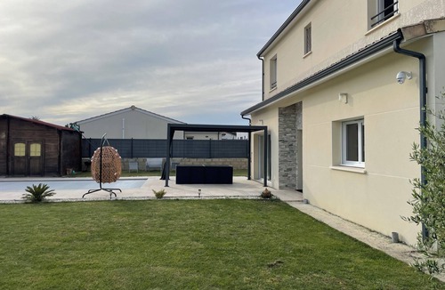 Cavignac Villa | Villa with heated pool