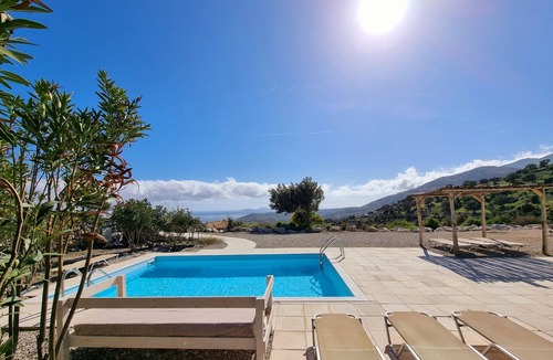 Vizari Villa | Villa with Private Pool - Two Bedrooms