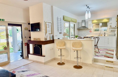Plepi Villa | Villasonboard Dock Villa 3Bed Sleeps8 Porto Hydra