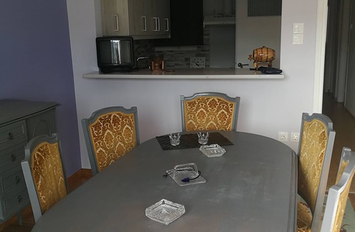 Omonia House | Vintage,spacious apartment in the heart of Athens!