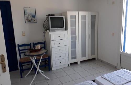 Vivlos House | Vivlos. Maisonette with View