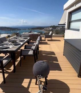Vouliagmeni Apartment | Vouliagmeni Panoramic 200m2 Rooftop & 25m2 Loft