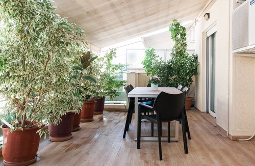 Koukaki Apartment | Walking distance to all attractions, safe, superb