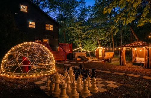 East Stroudsburg Ski Chalet | Wellness Escape I Sauna, Hot Tub, Theater & Game Room