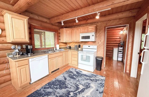 West Glacier Cabin | West Glacier Cabin | Sauna, Fire Pit, Sleeps 6