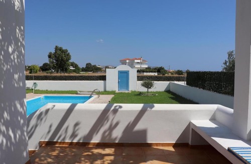 Gennadi House | WHITE HOUSES 2