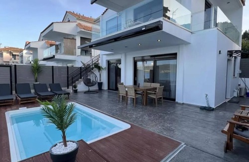 Katouna Apartment | WHITE HOUSES SEAFRONT LYGIA
