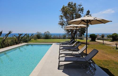 Kalivia Poliyirou Villa | Windmill Villa