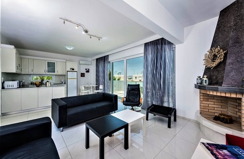 Zipari Villa | XENOS VILLA 1 WITH PRIVATE SWIMMING POOL, NEAR THE SEA