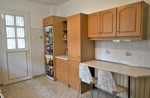 Alimos House | Zefyros Apartments next to Alimos Riviera 30 mins public transport to Acropolis