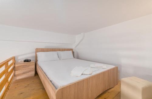 Polichrono Apartment | Zendaya studios