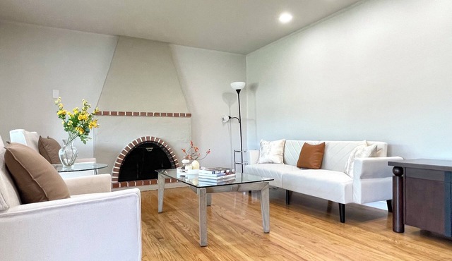 3 Bed 2 Bath Sleeps 7 - SFO