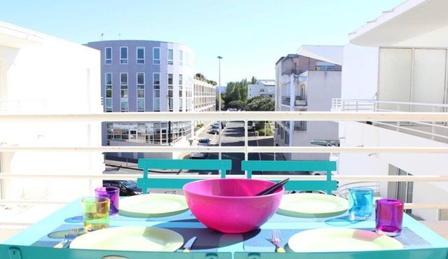 3-room duplex with balcony in the heart of La Rochelle