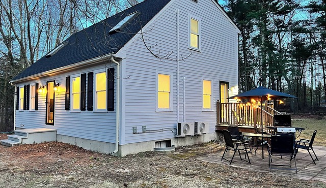 5min from the Gillette Stadium! Sleeps 12 people! - Pet-Friendly !nnn