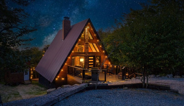A-Frame Ski-In/Out Hot Tub Game Room, Walk to Town