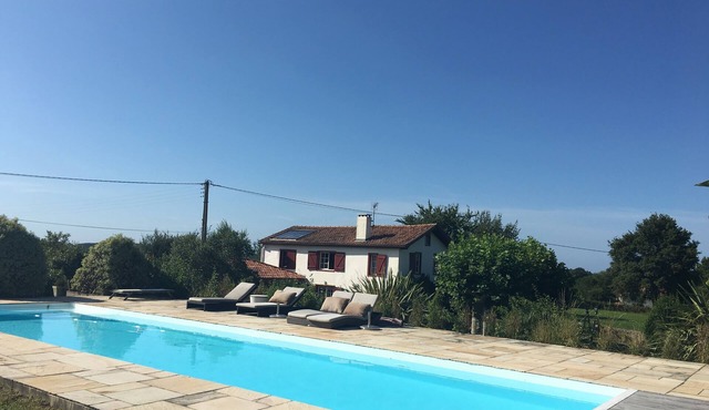 Amazing house with heated pool, panoramic view