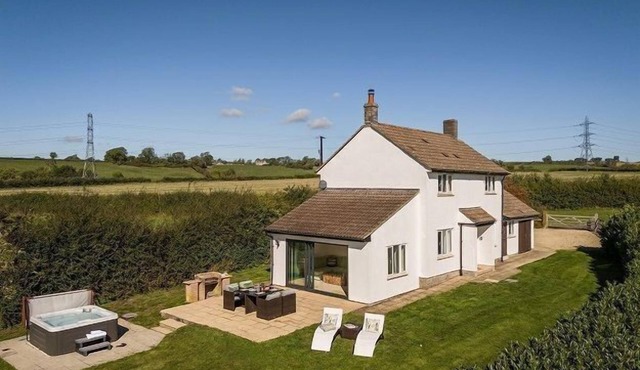 Apple Cottage - sleeps 4 guests in 0 bedrooms